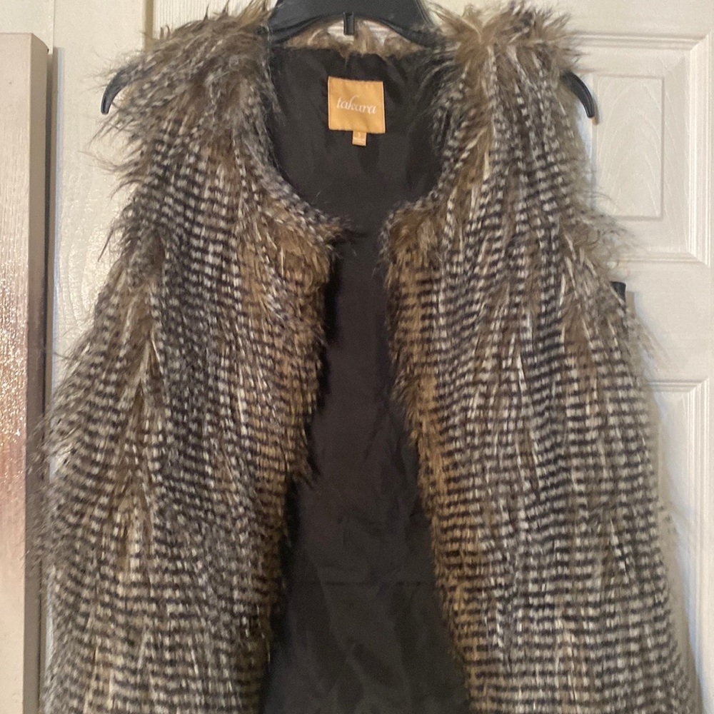 Fur vest … very cute for fall and winter!
